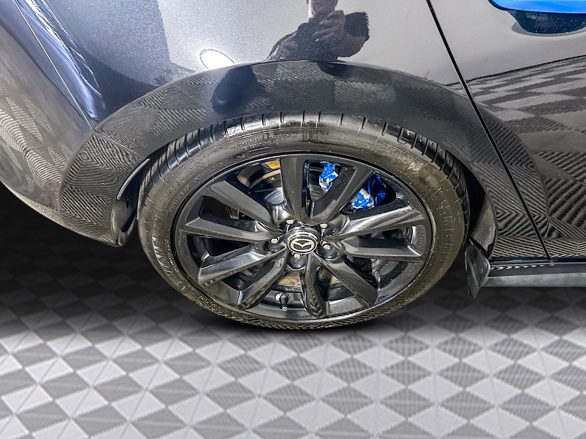 Used 2020 MAZDA MAZDA3 Hatchback w/ Premium Package image 37