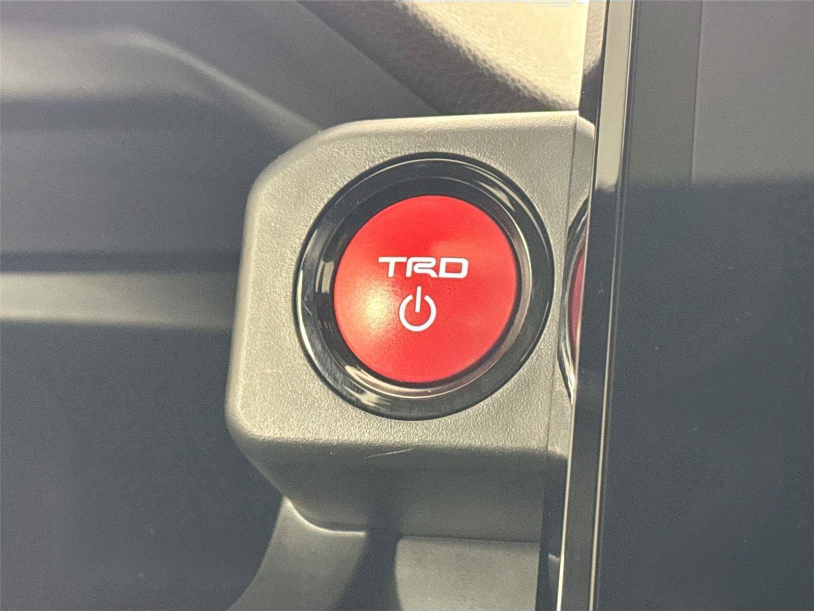 Used 2024 Toyota Tacoma TRD Pro AWD/4WD image 21