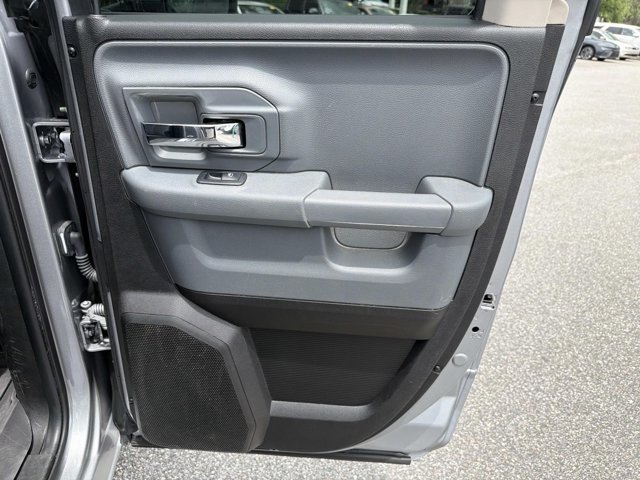 Used 2024 RAM 1500 Classic SLT AWD/4WD image 18