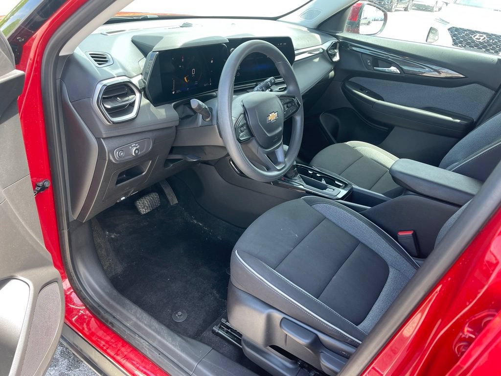 Used 2026 Chevrolet TrailBlazer LT FWD image 13