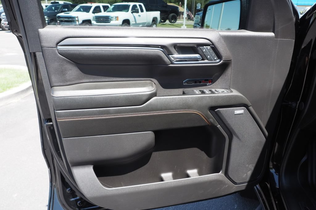 Used 2024 GMC Sierra 1500 AT4 w/ Technology Package AWD/4WD image 15