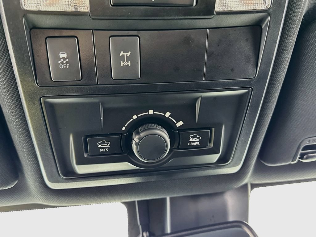 Used 2019 Toyota Tacoma TRD Off-Road AWD/4WD image 15
