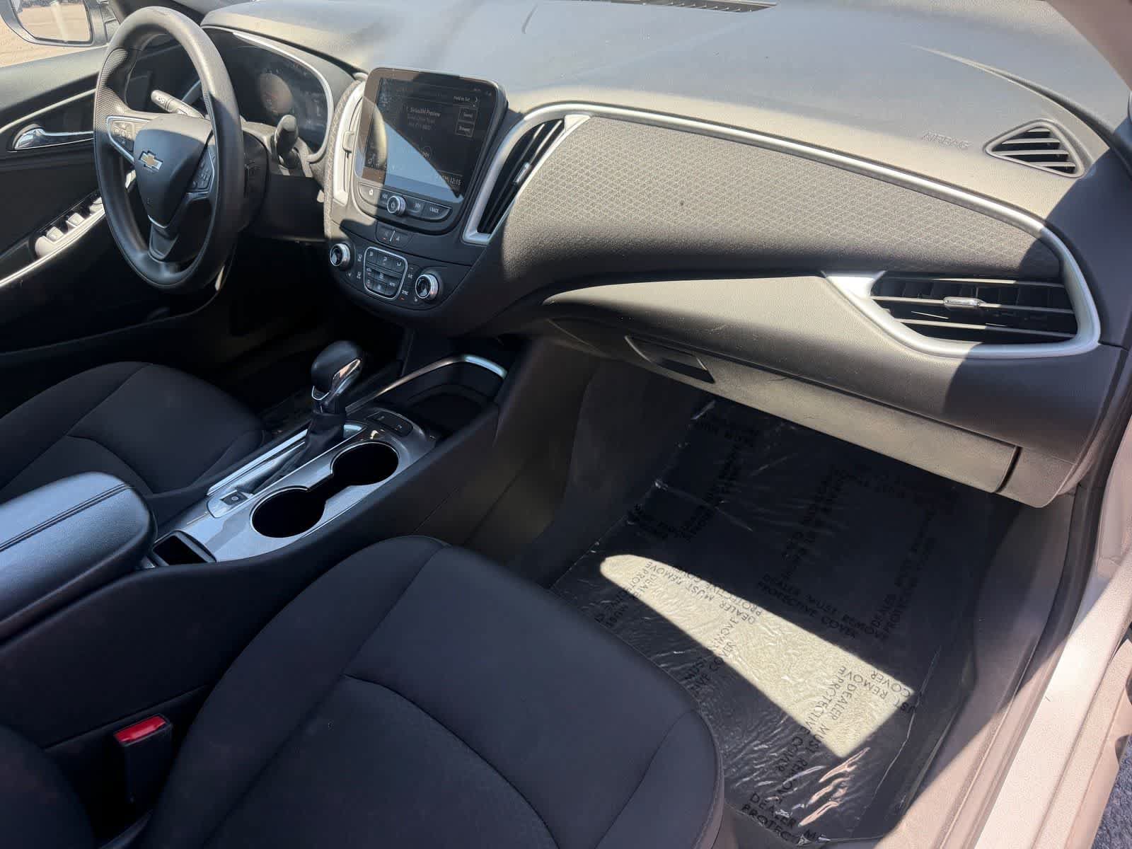 Used 2024 Chevrolet Malibu LT FWD image 11
