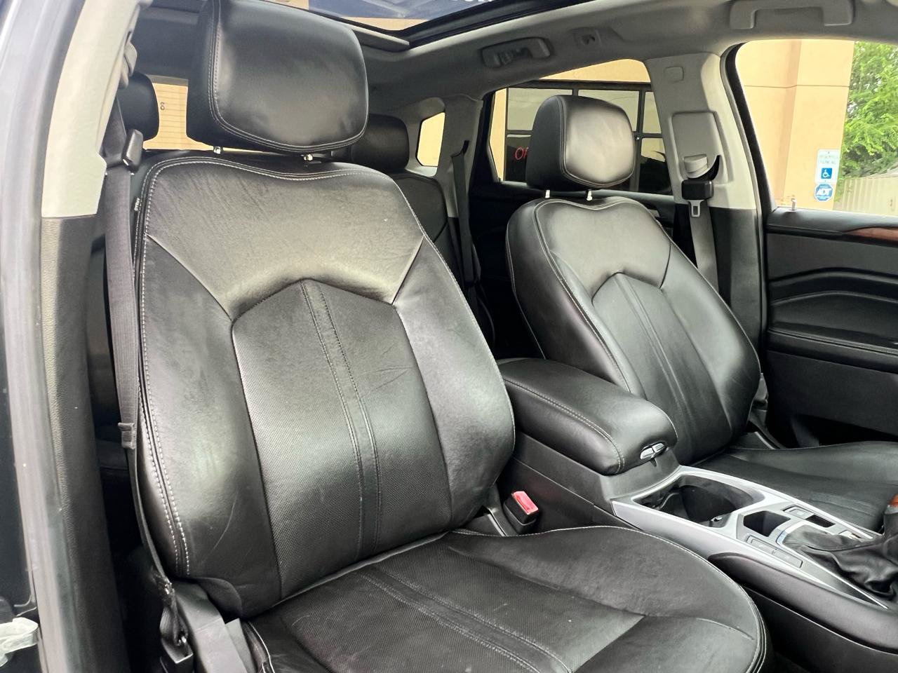 Used 2014 Cadillac SRX Luxury FWD image 28