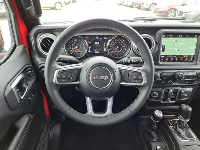 Used 2023 Jeep Wrangler Sahara image 26