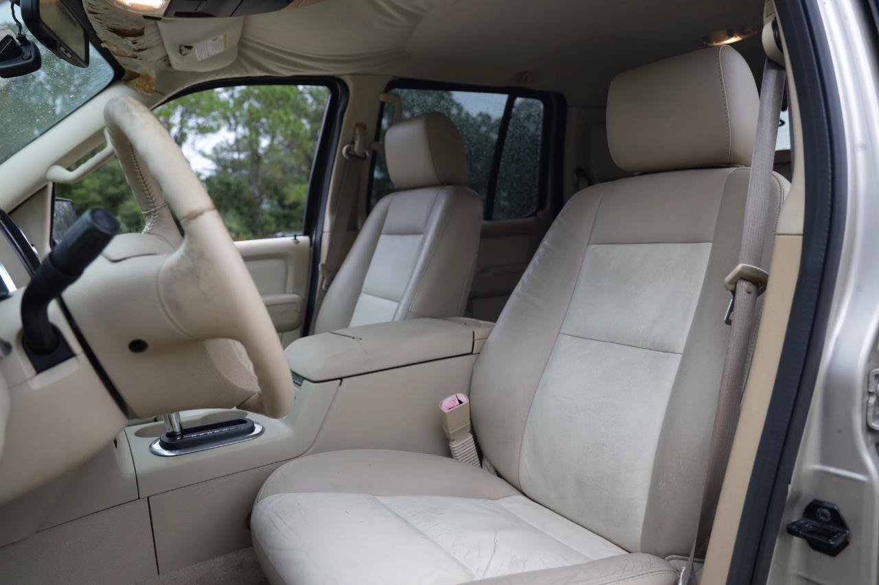 Used 2006 Ford Explorer XLT RWD image 6