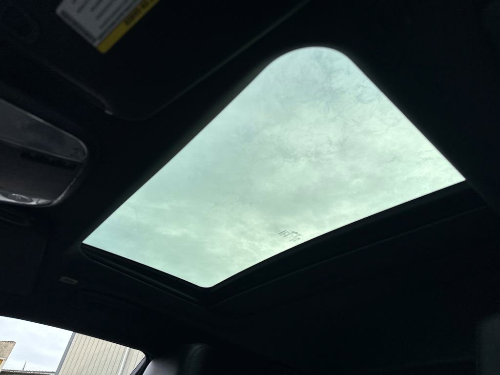 Used 2022 Dodge Charger SXT w/ Leather Interior Group RWD image 20