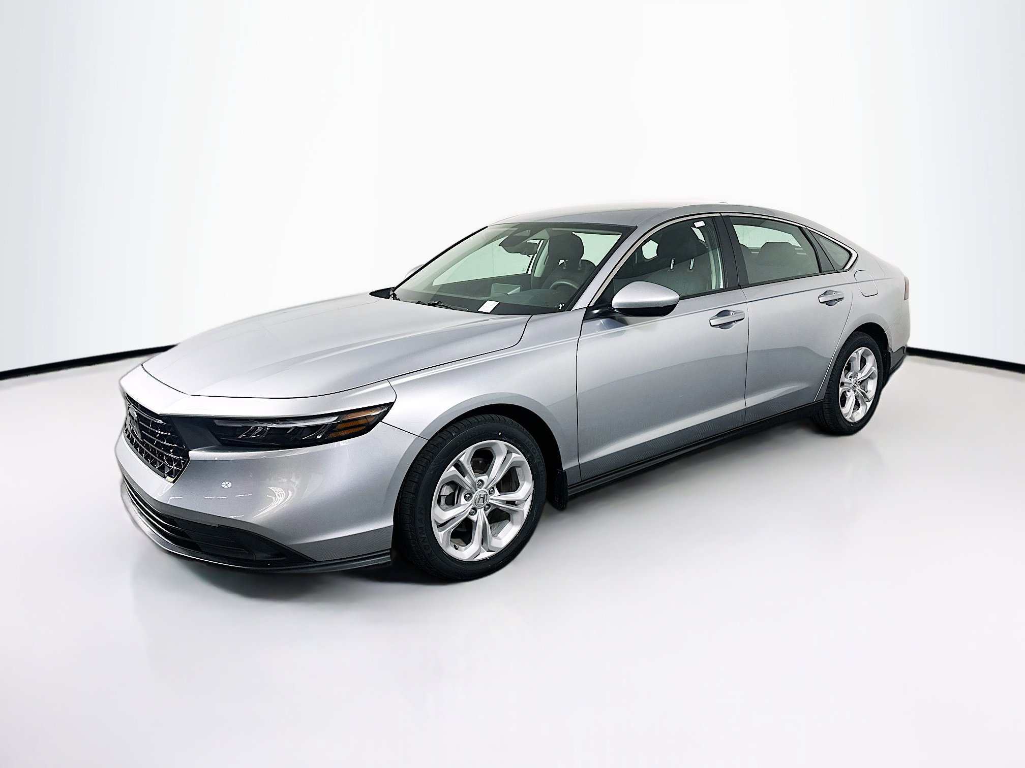 Used 2025 Honda Accord LX image 3