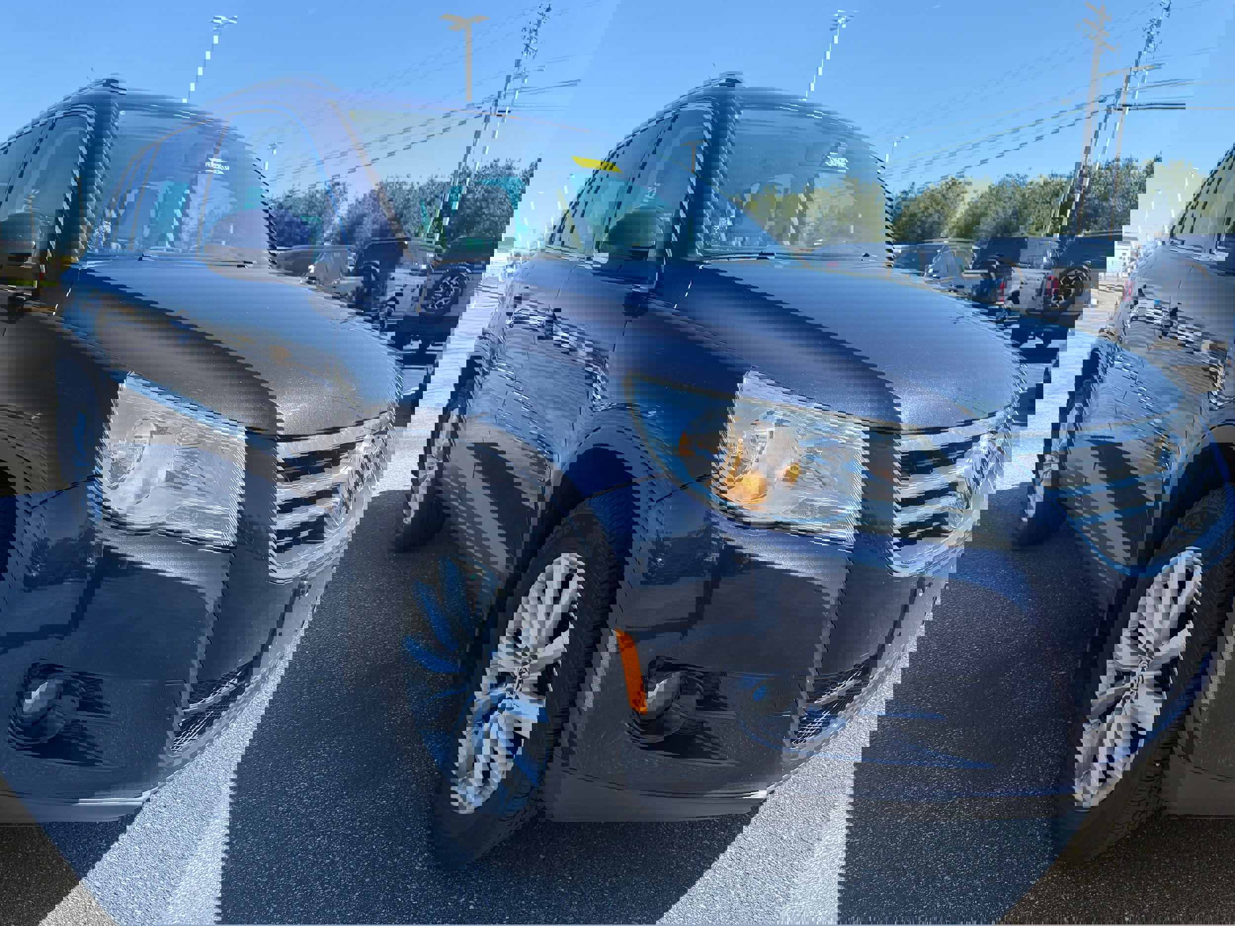 Used 2011 Volkswagen Tiguan SE AWD/4WD image 6