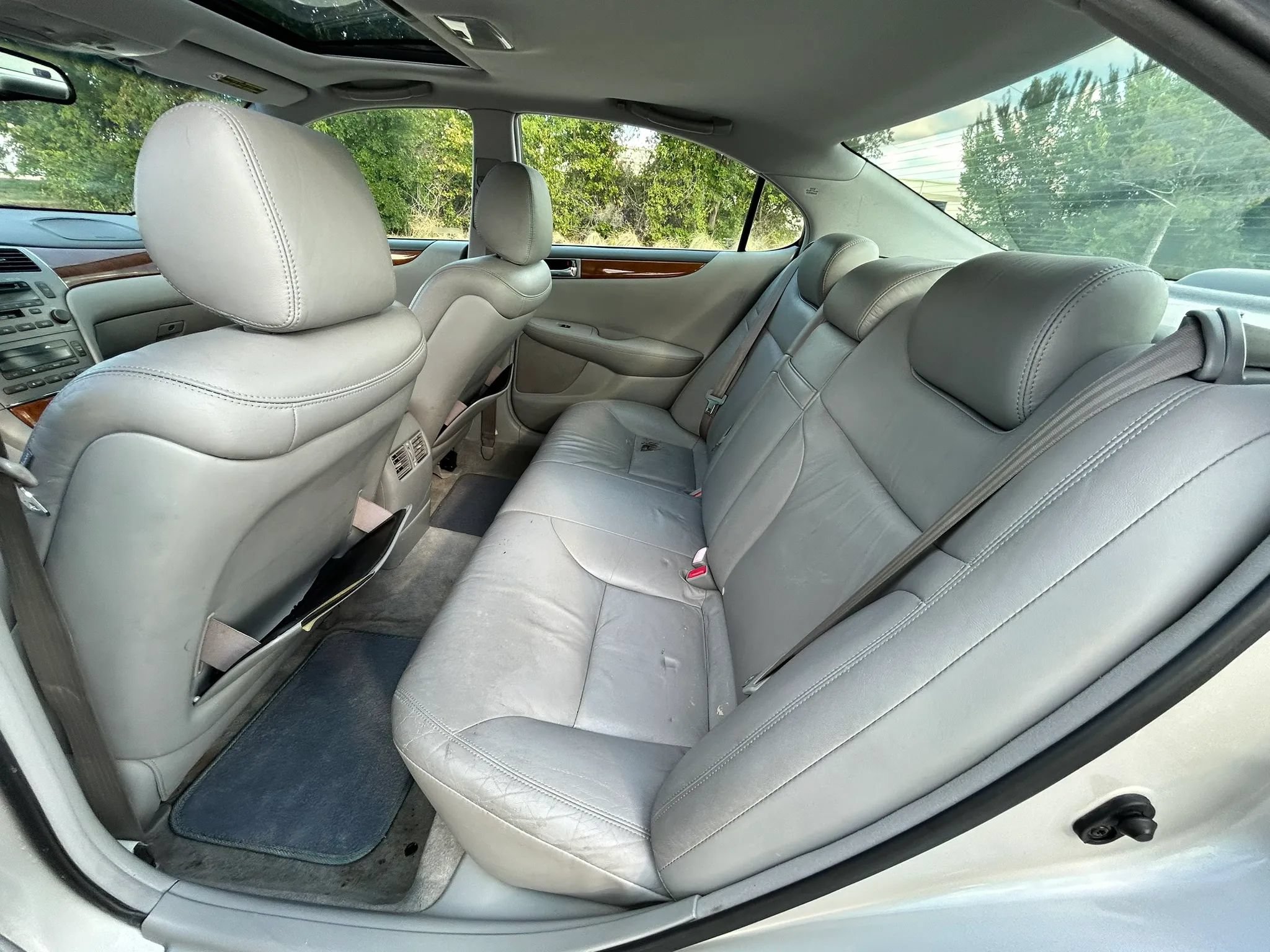 Used 2005 Lexus ES 330 FWD image 13