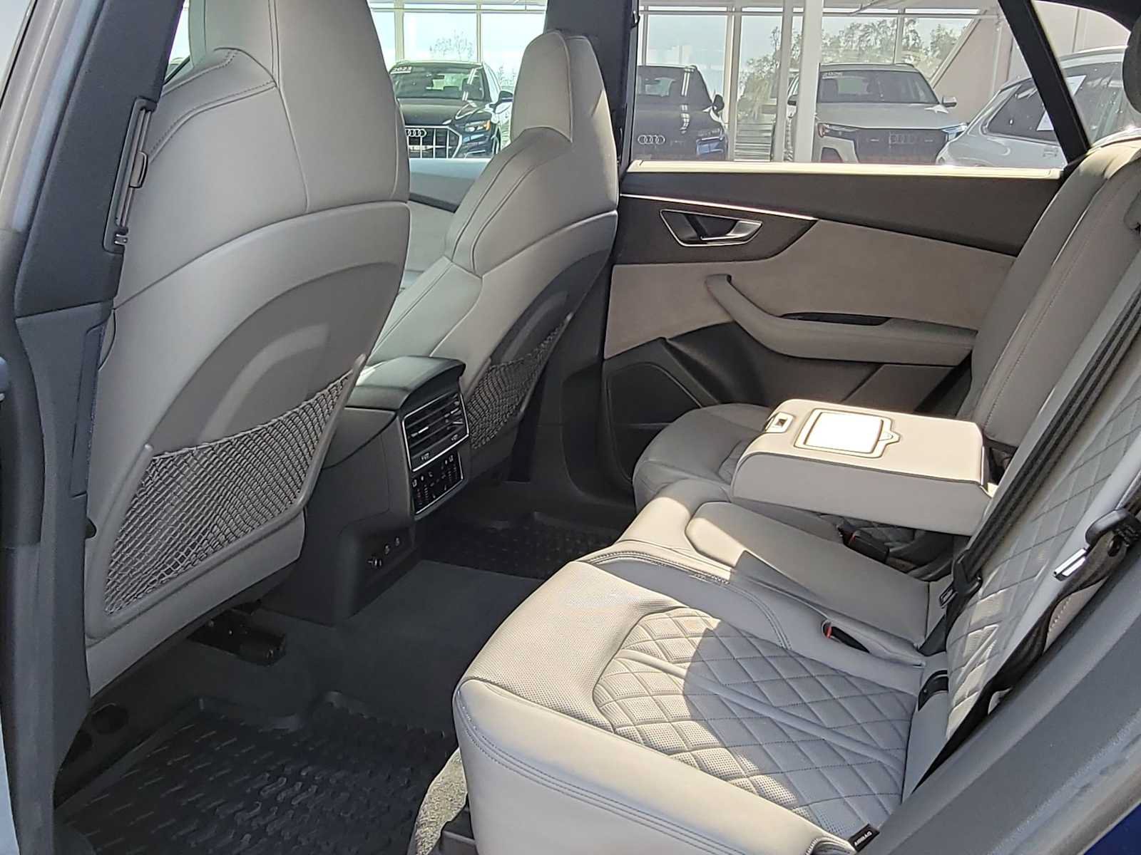 Certified 2023 Audi SQ8 Premium Plus w/ Executive Package AWD/4WD image 18