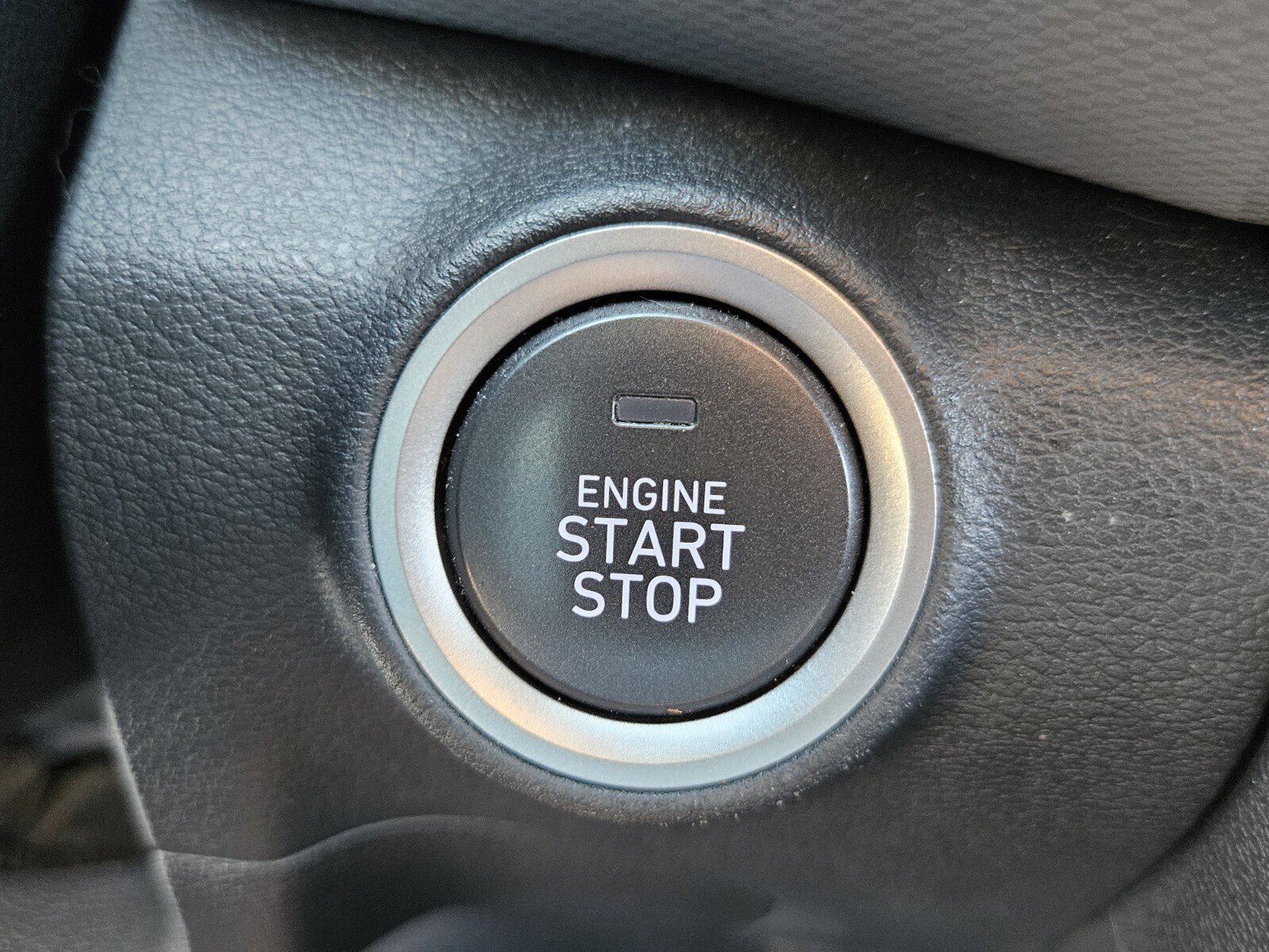 Used 2021 Hyundai Kona Limited w/ Cargo Package image 40