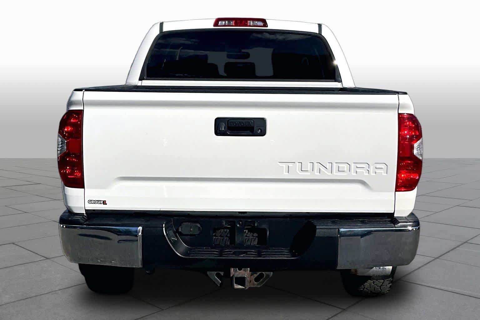Used 2015 Toyota Tundra SR5 w/ TRD Off Road Package AWD/4WD image 4