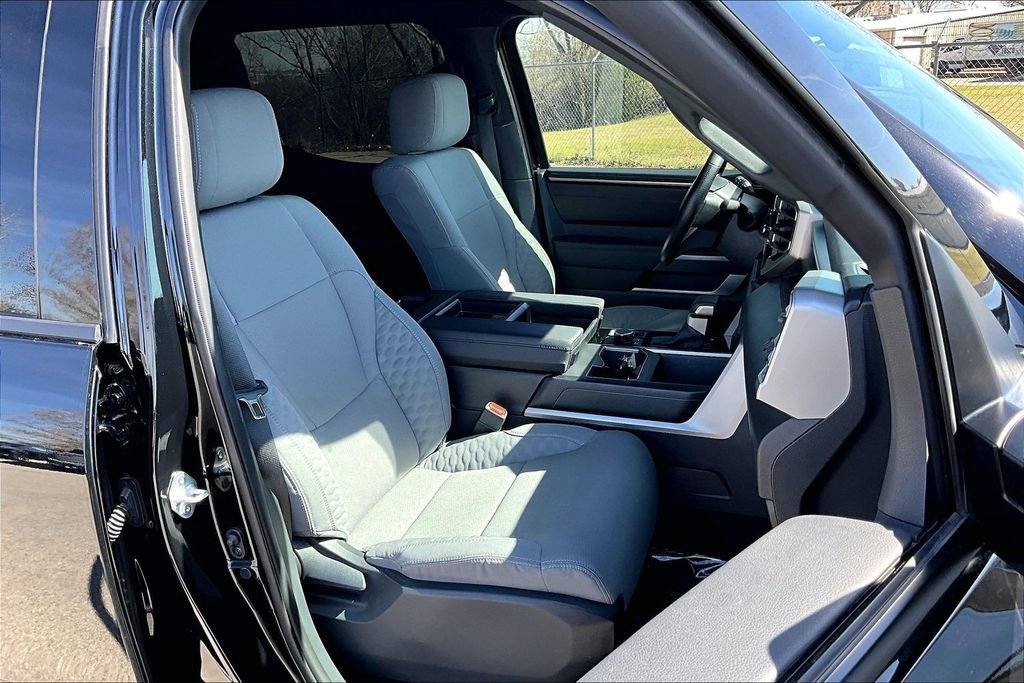 Used 2025 Toyota Tundra SR5 AWD/4WD image 9