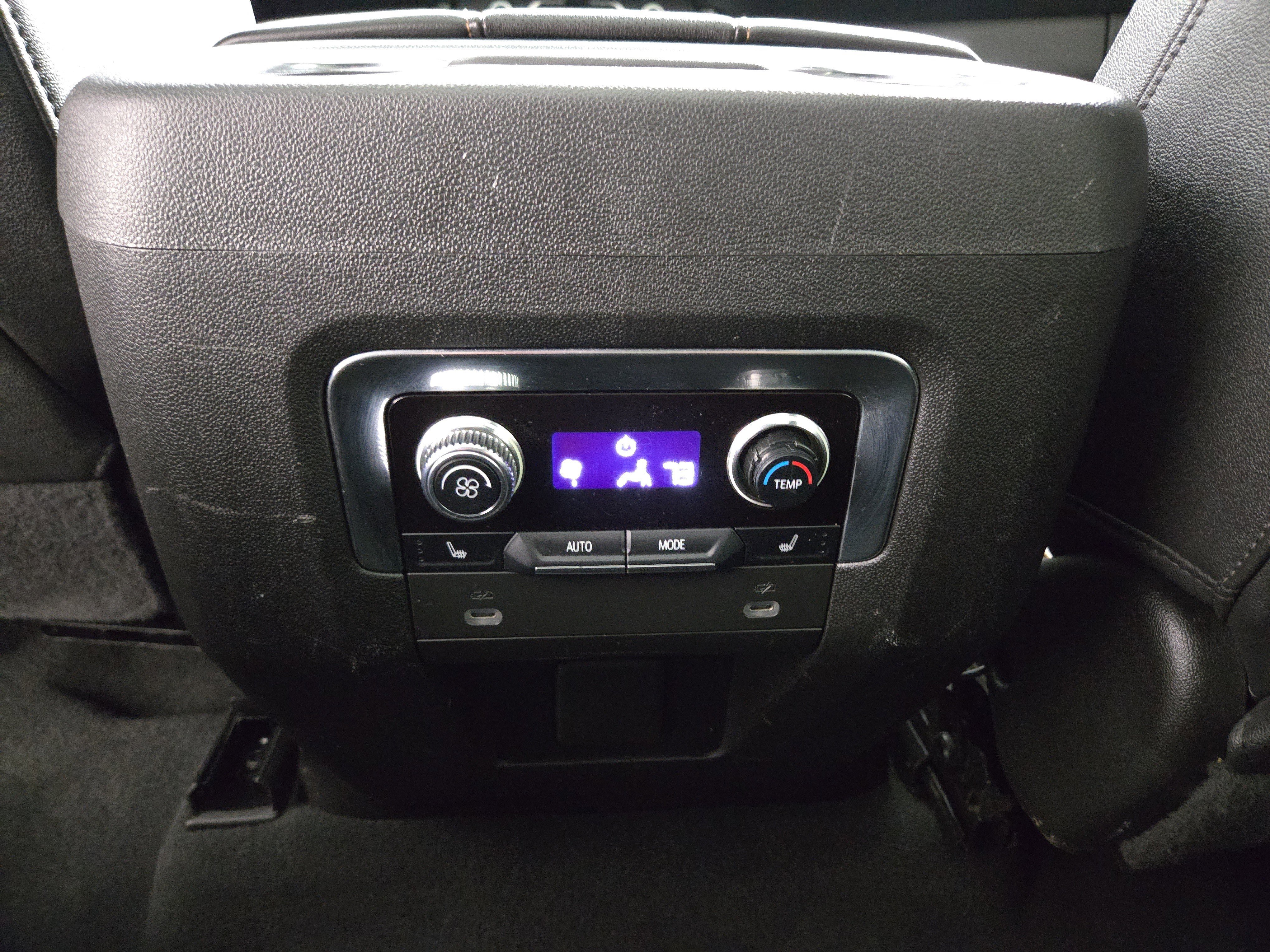 Certified 2022 GMC Yukon XL AT4 image 34