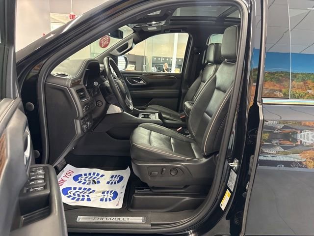 Used 2023 Chevrolet Suburban Premier AWD/4WD image 23