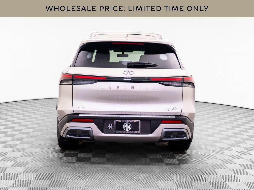 Used 2023 INFINITI QX60 Sensory w/ Vision Package AWD/4WD image 4