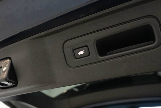 Used 2025 Honda Pilot Elite image 19