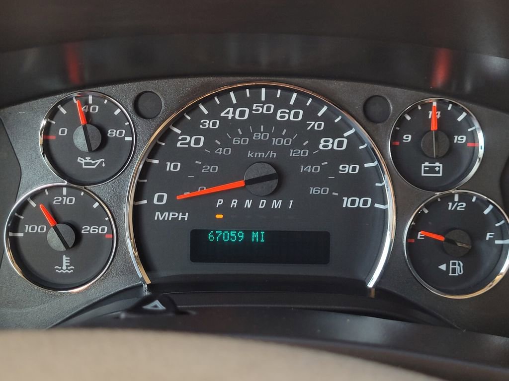 Used 2012 Chevrolet Express 2500 w/ Cold Climate Package image 10