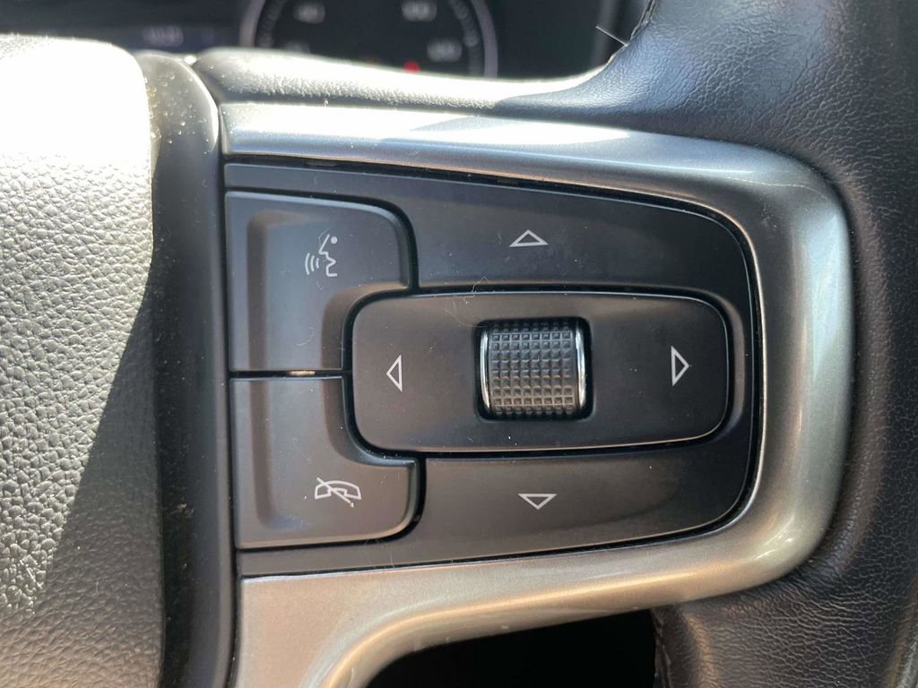 Used 2021 Chevrolet Tahoe Z71 w/ Rear Media and Nav Package image 26