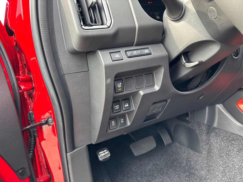 New 2025 Nissan Frontier PRO-4X image 18