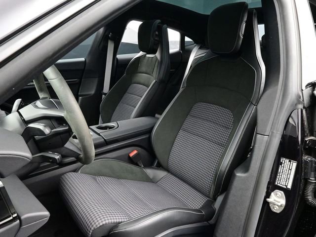 Certified 2025 Porsche Taycan image 5