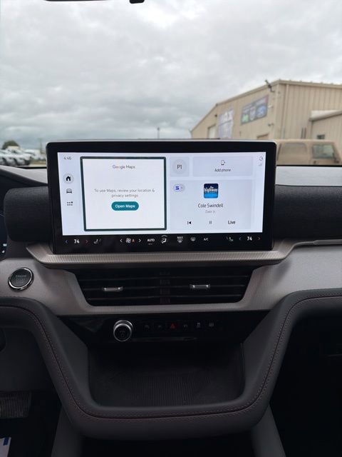 Used 2025 Ford Explorer Active image 12