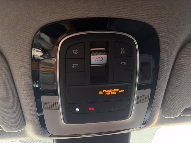 Used 2021 Hyundai Santa Fe Limited AWD/4WD image 24