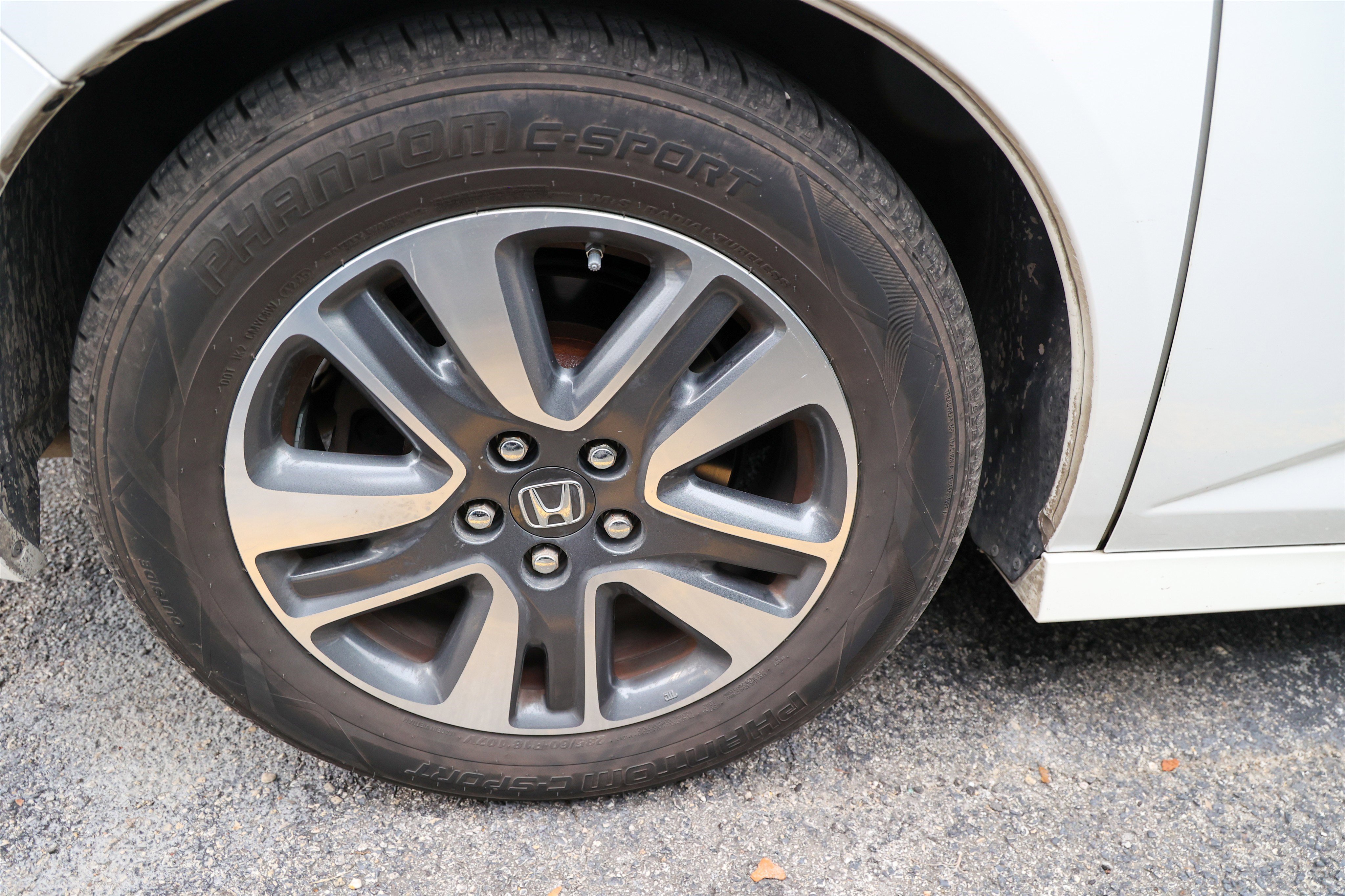 Used 2014 Honda Odyssey Touring Elite image 13