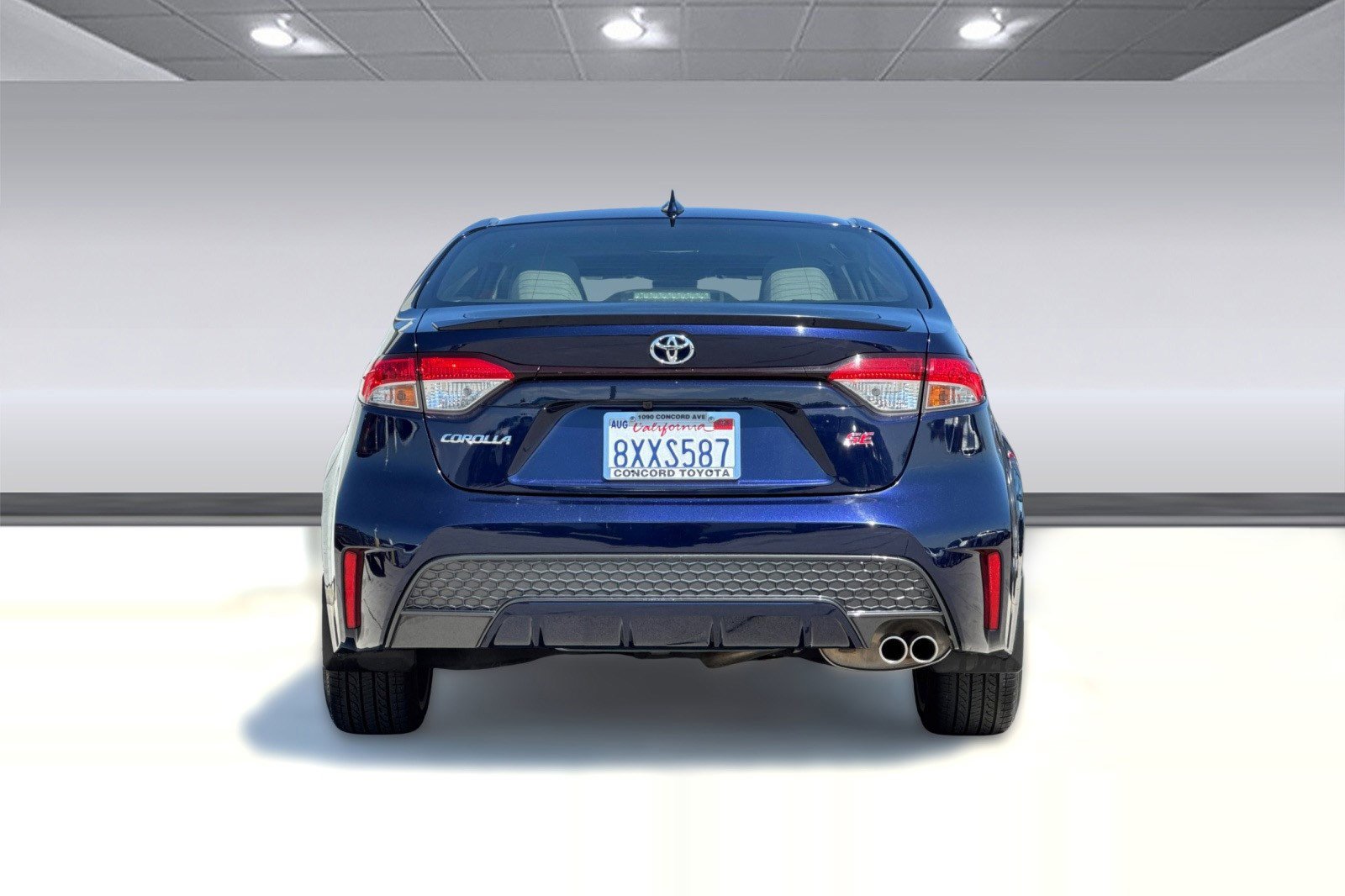 Used 2022 Toyota Corolla SE w/ SE Premium Package FWD image 8