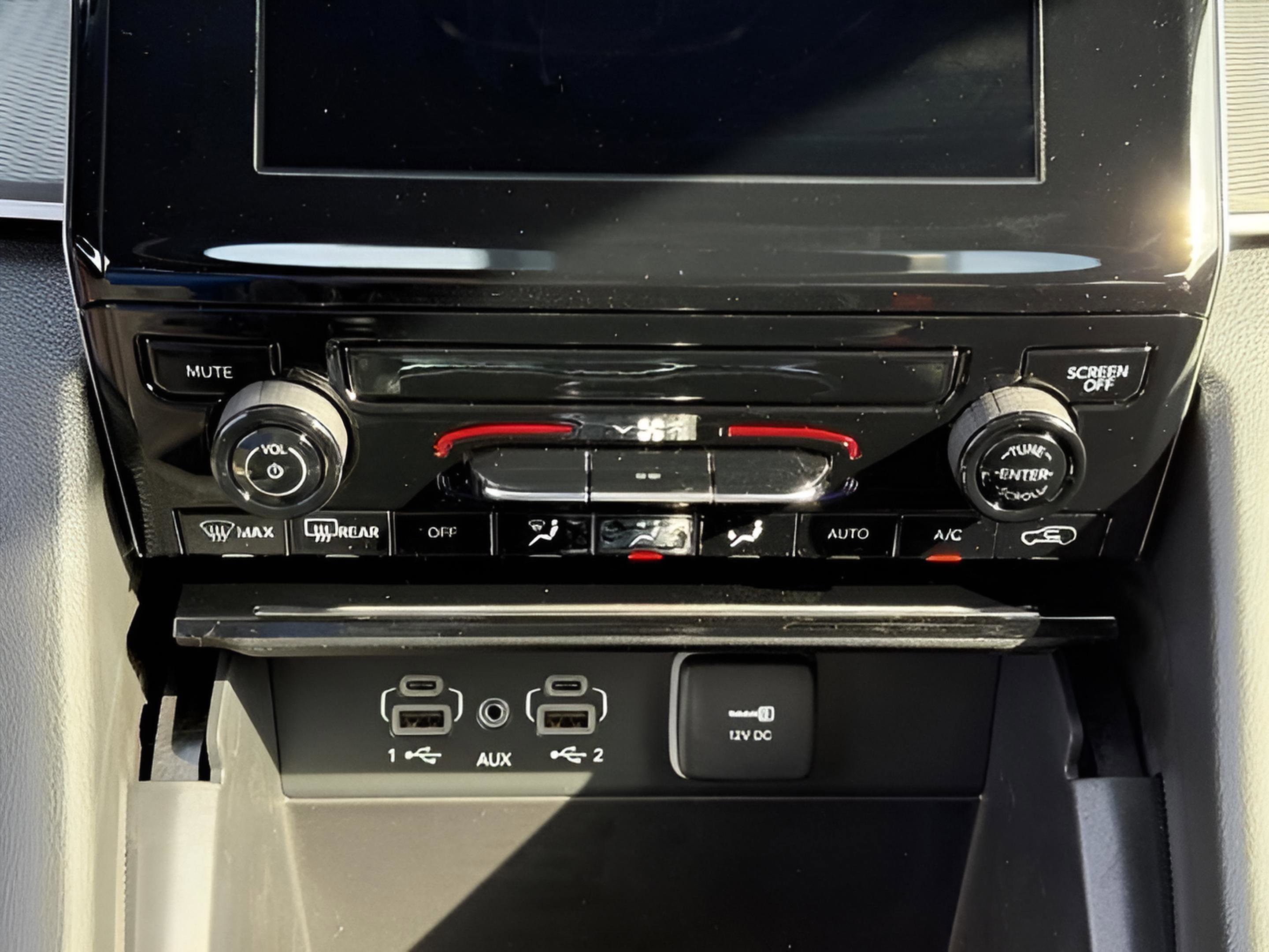 New 2025 Jeep Grand Cherokee L Laredo image 21