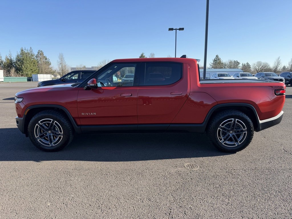 Used 2025 Rivian R1T Adventure image 5