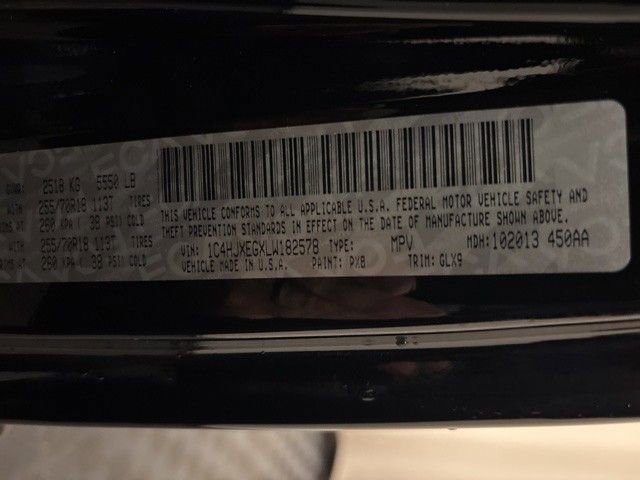 Used 2020 Jeep Wrangler Unlimited Sahara image 12