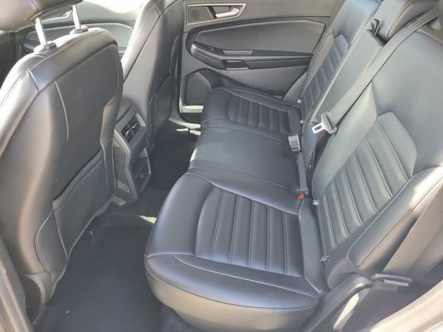 Used 2022 Ford Edge SEL image 11
