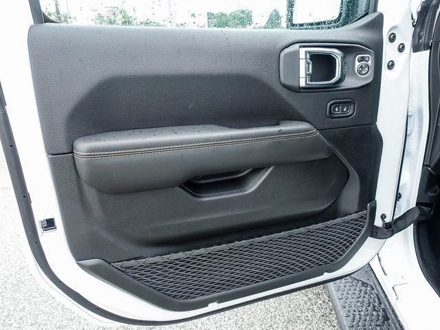 New 2025 Jeep Wrangler Sahara AWD/4WD image 16