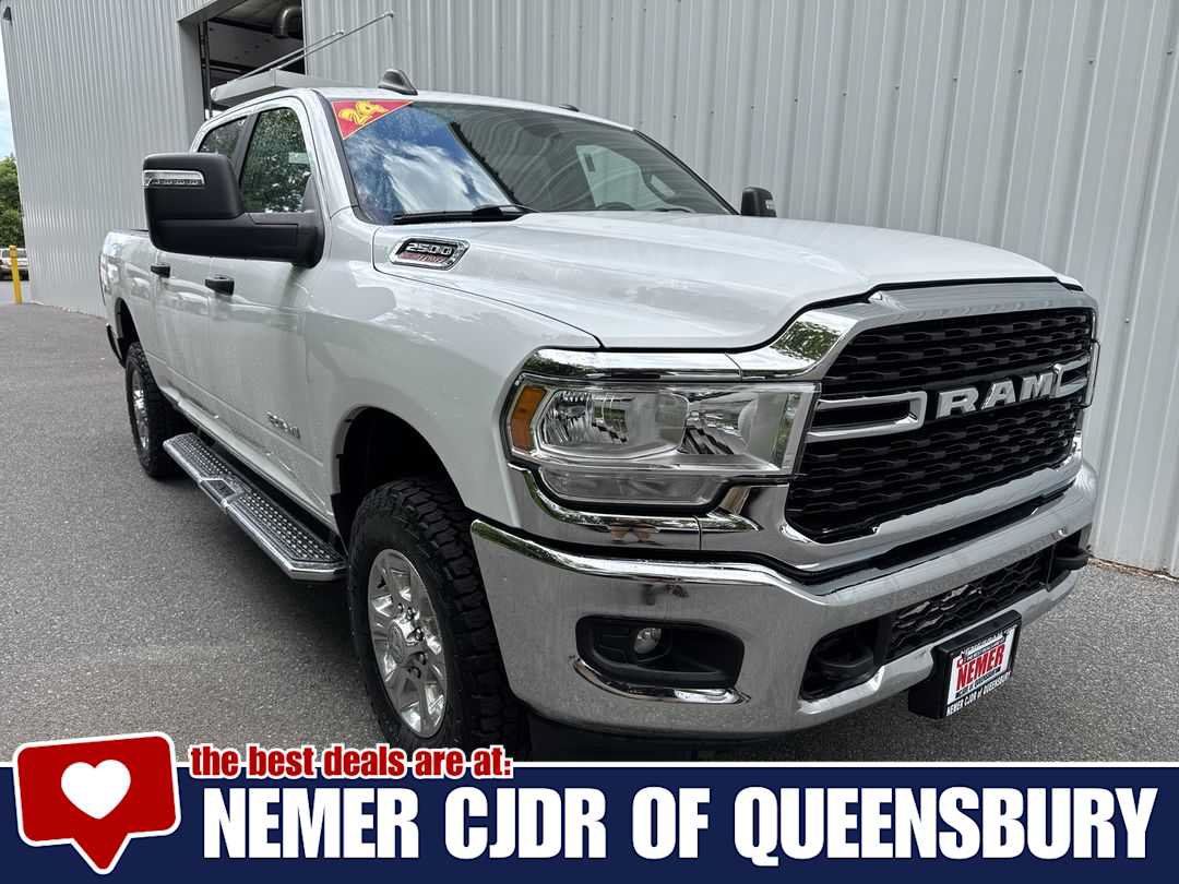Used 2024 RAM 2500 Big Horn AWD/4WD image 1