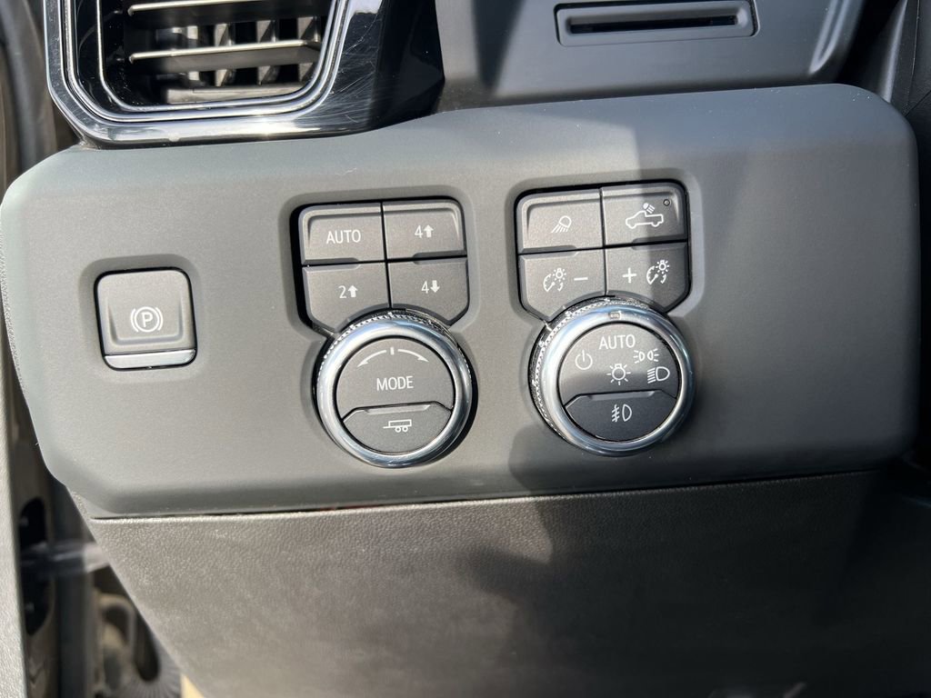 Certified 2024 GMC Sierra 1500 AT4 w/ AT4 Premium Package image 18