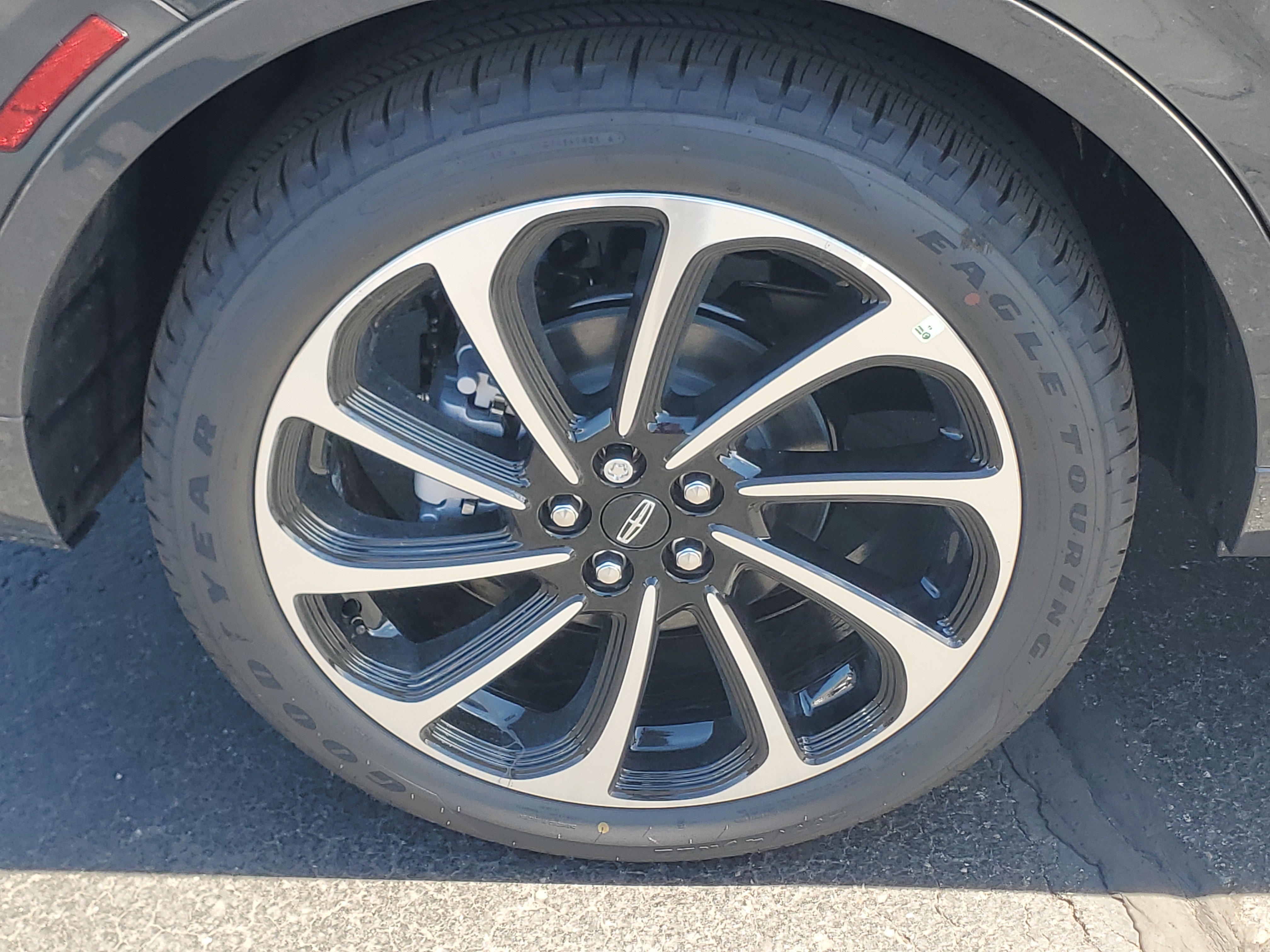 New 2026 Lincoln Nautilus Black Label AWD/4WD image 5
