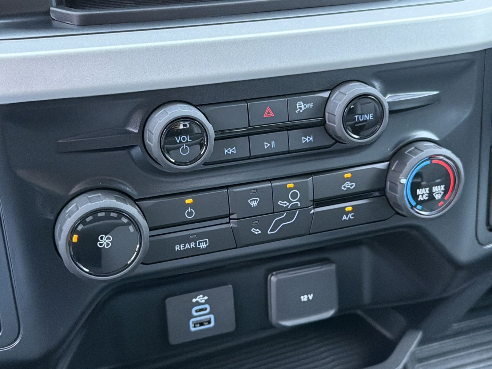 New 2027 Ford F350 XL AWD/4WD image 21