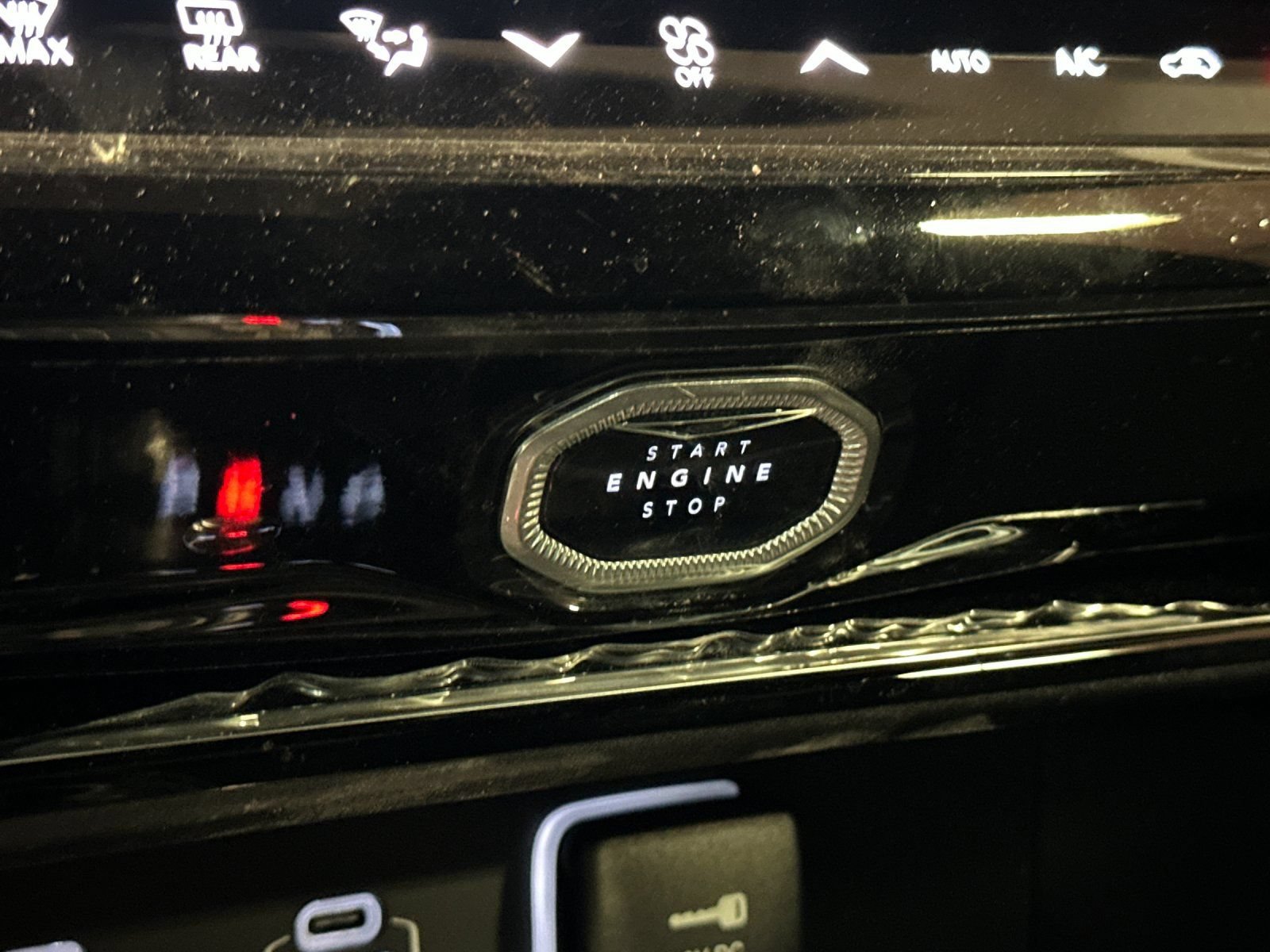 New 2026 Jeep Grand Cherokee Altitude AWD/4WD image 22