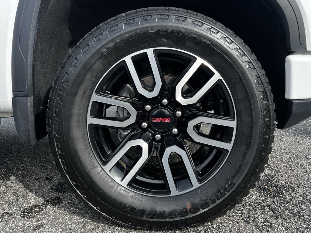 Used 2025 GMC Sierra 1500 AT4 w/ AT4 Premium Package image 11