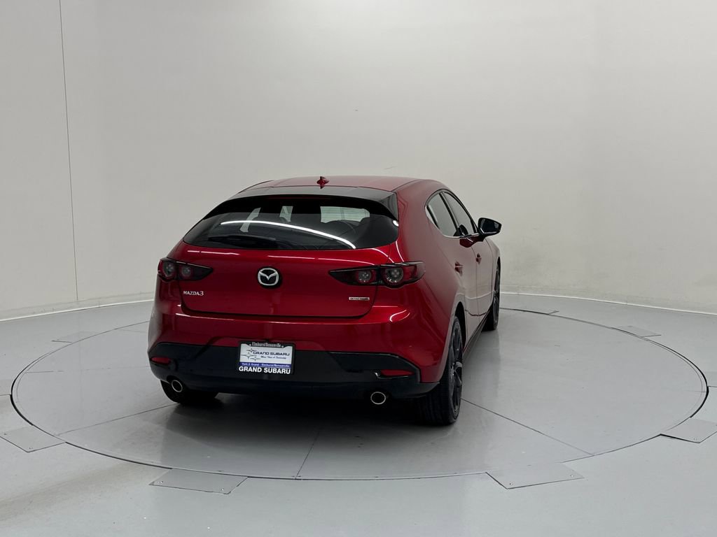 Used 2019 MAZDA MAZDA3 Hatchback w/ Premium Package FWD image 5