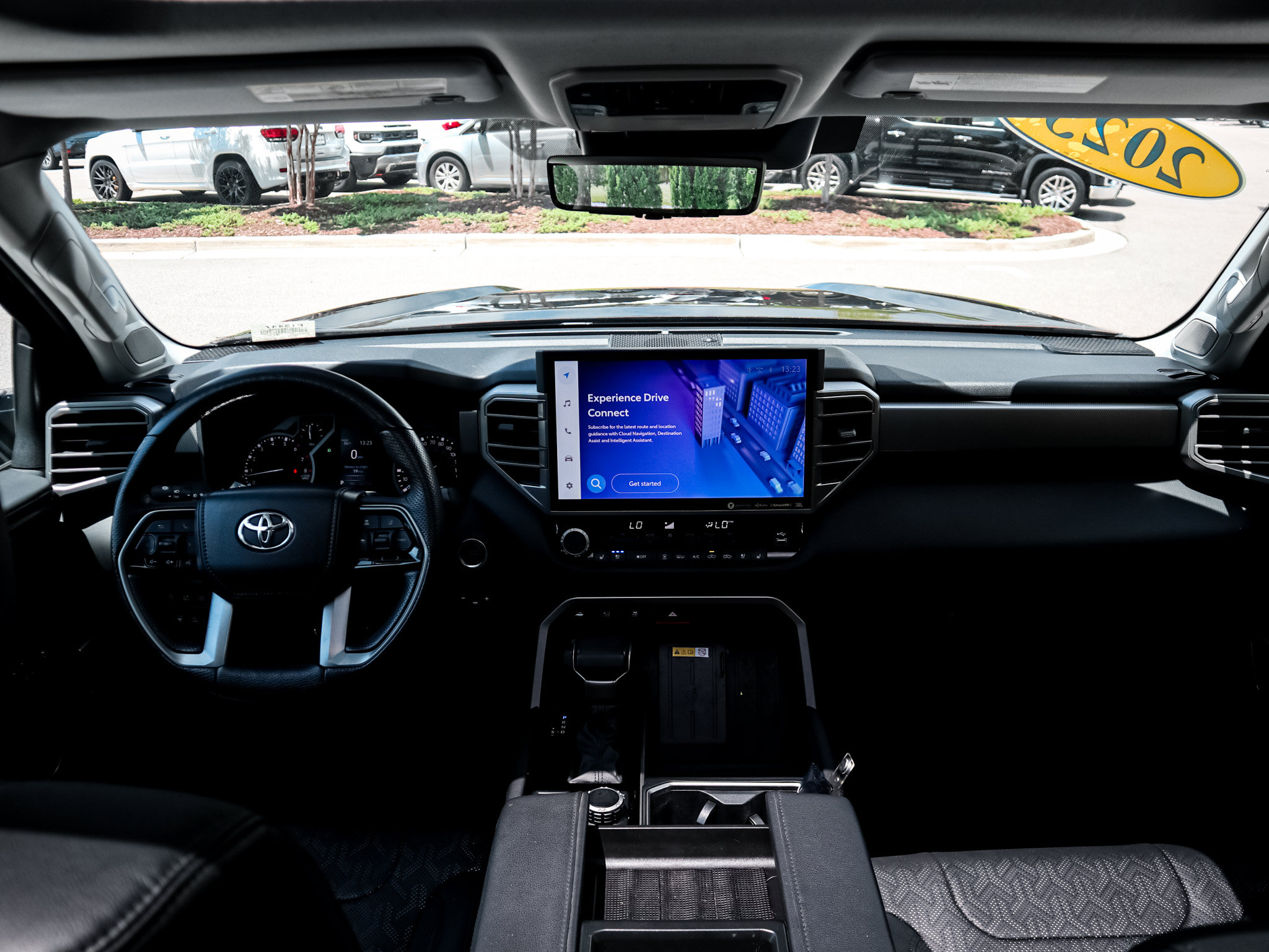 Used 2023 Toyota Tundra Limited AWD/4WD image 29