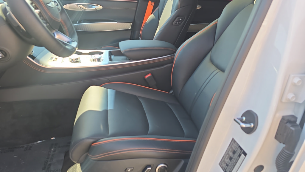 New 2026 Genesis GV70 2.5T Sport Prestige AWD/4WD image 13