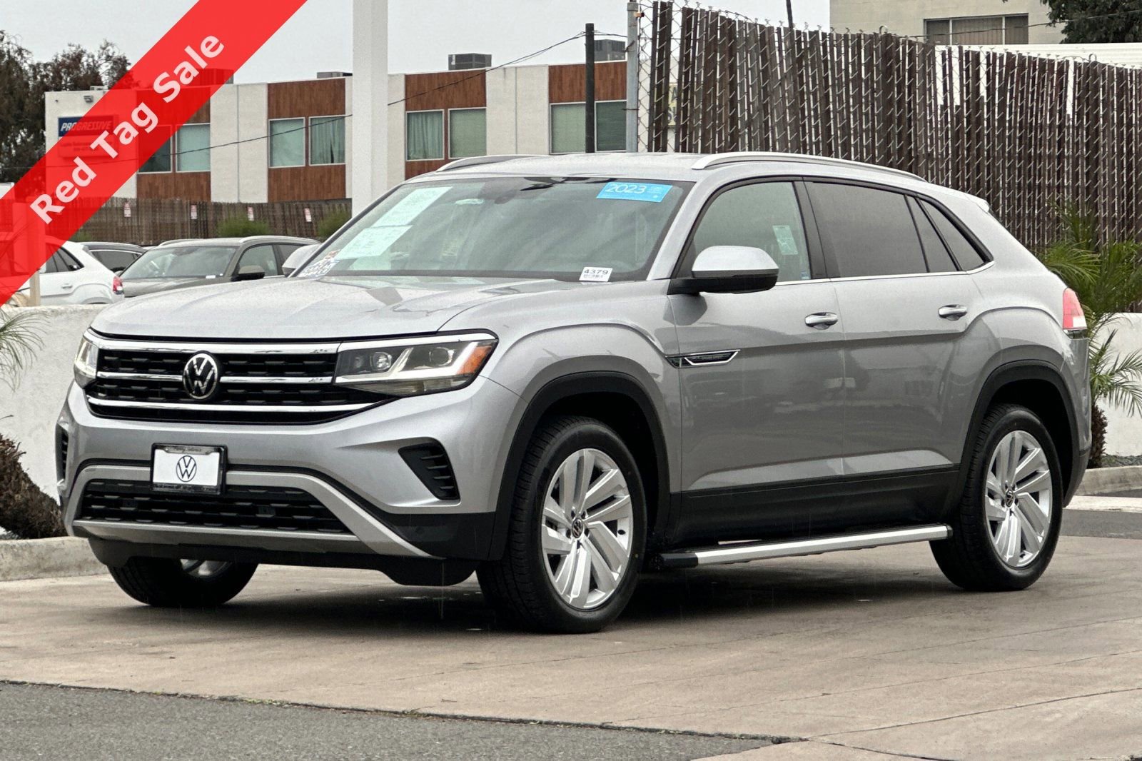 Used 2023 Volkswagen Atlas Cross Sport SE image 9