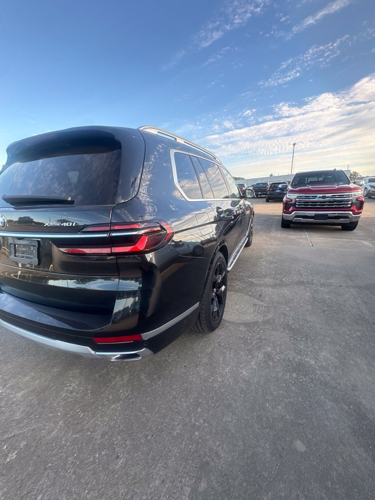 Used 2025 BMW X7 xDrive40i AWD/4WD image 5