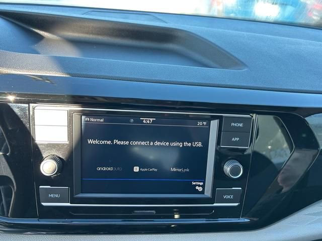 Used 2022 Volkswagen Taos S image 14