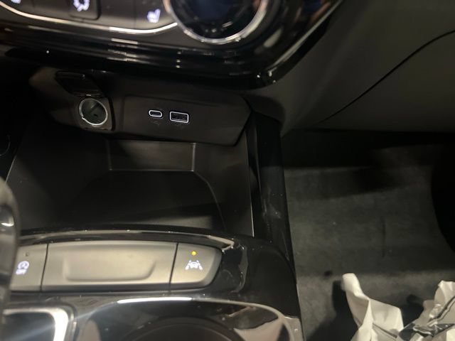 New 2026 Chevrolet Trax LT w/ Driver Confidence Package FWD image 21