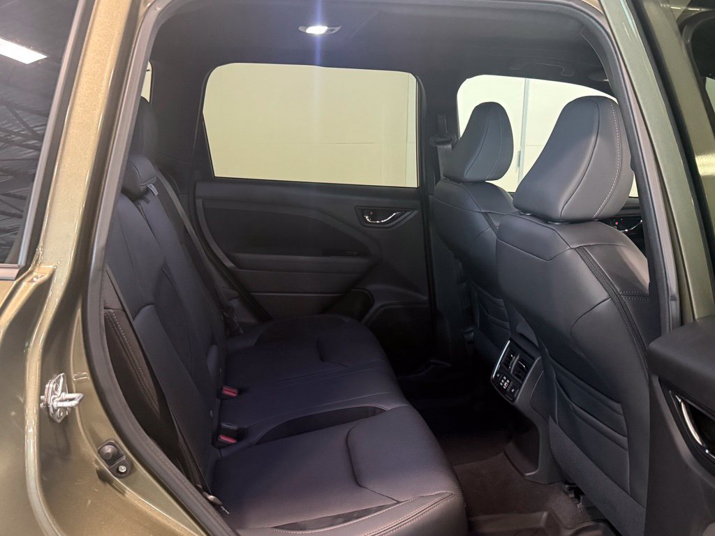 Used 2026 Subaru Forester Touring AWD/4WD image 7