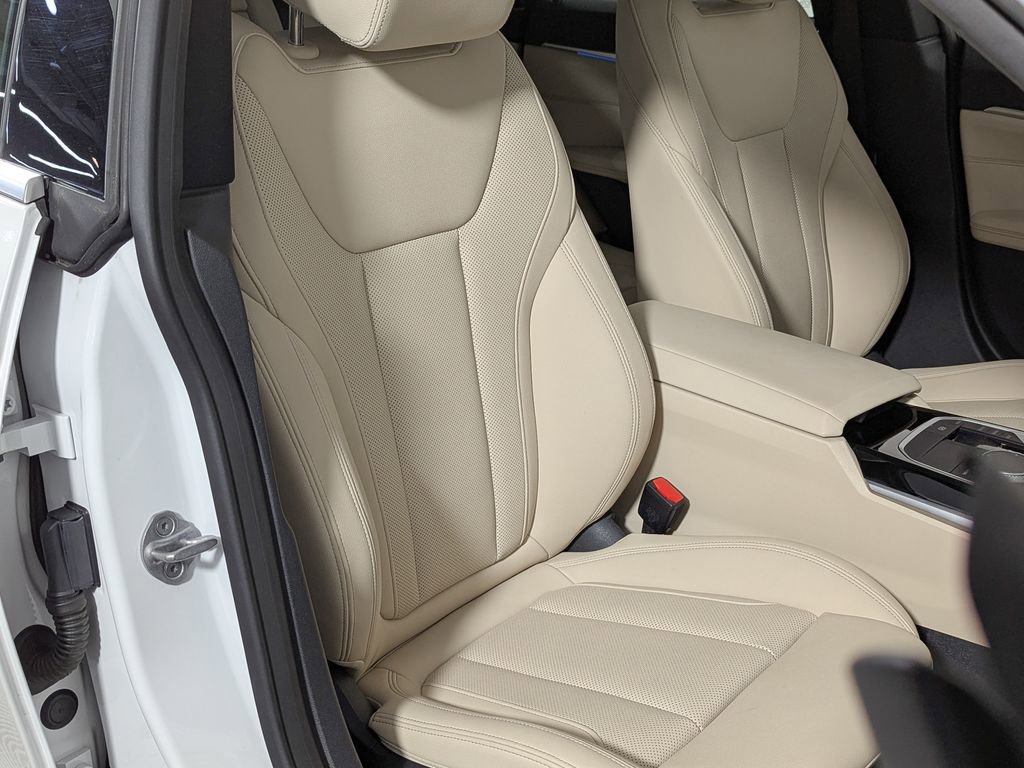 Certified 2023 BMW i4 eDrive35 image 27